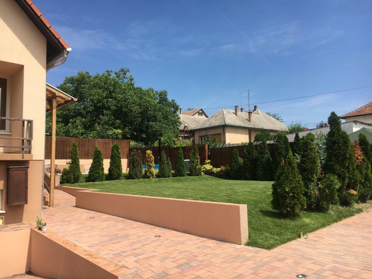 Garden Spa Resort Budapest Exteriör bild